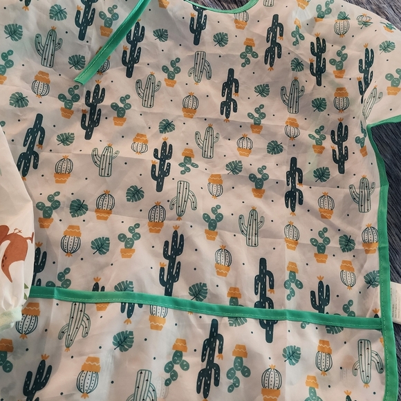 Two tie bibs - Picture 3 of 4